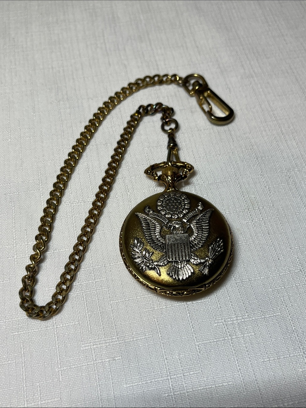 Vintage Pocket Watch Chain with Eagle Fob - Gold
Working
US half dollar